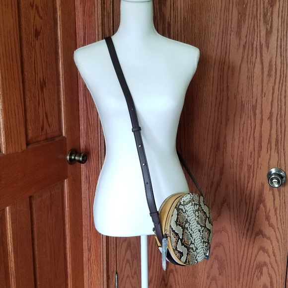 Nine West Bags Nwt Nine West Round About Crossbody Poshmark